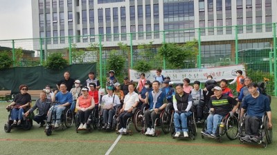 230530 군포 론볼회원들, 군포시의회 의장,군포시장애인체육회사무국장 및 관련 공무원들과 면담